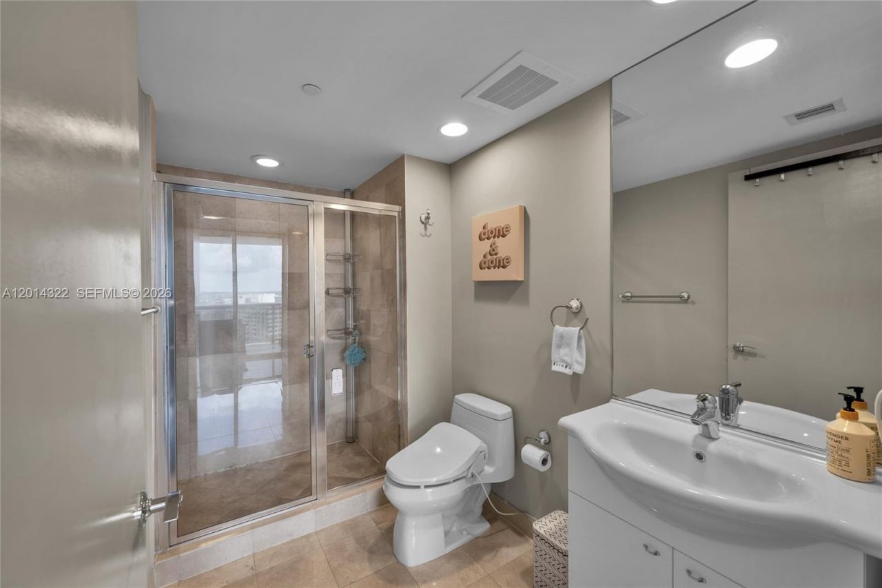 1800 S Ocean Dr , Unit 2007, Hallandale Beach, FL 33009 Photo