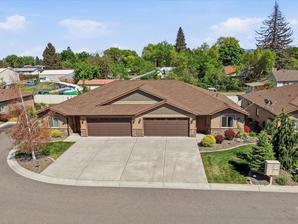 412 / 414 N Pierce Rd, Spokane Valley, WA 99223