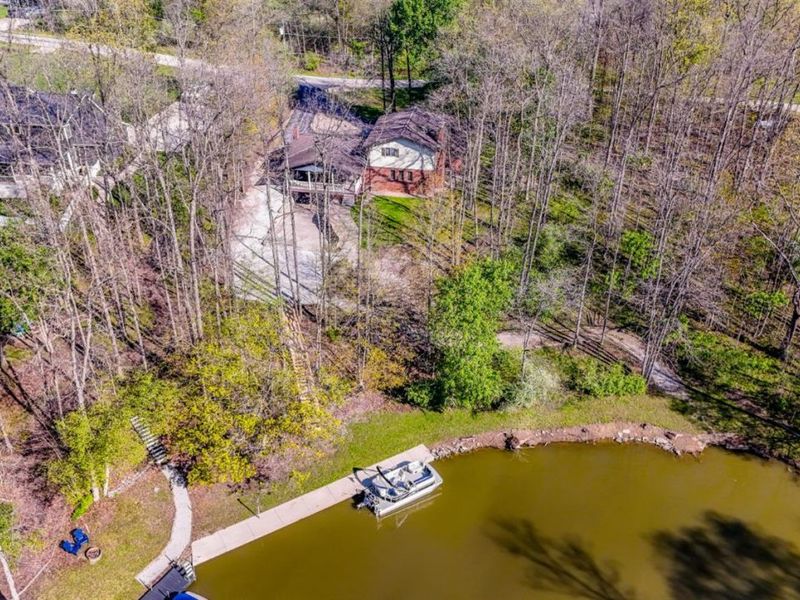 376 Twin Bay Trail, Willard, OH 44890 Photo 12