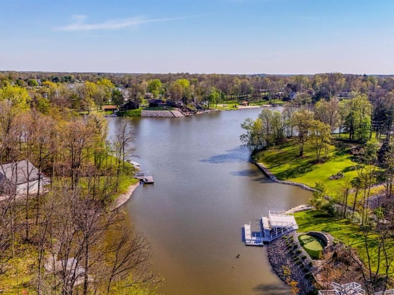 376 Twin Bay Trail, Willard, OH 44890 Photo 14
