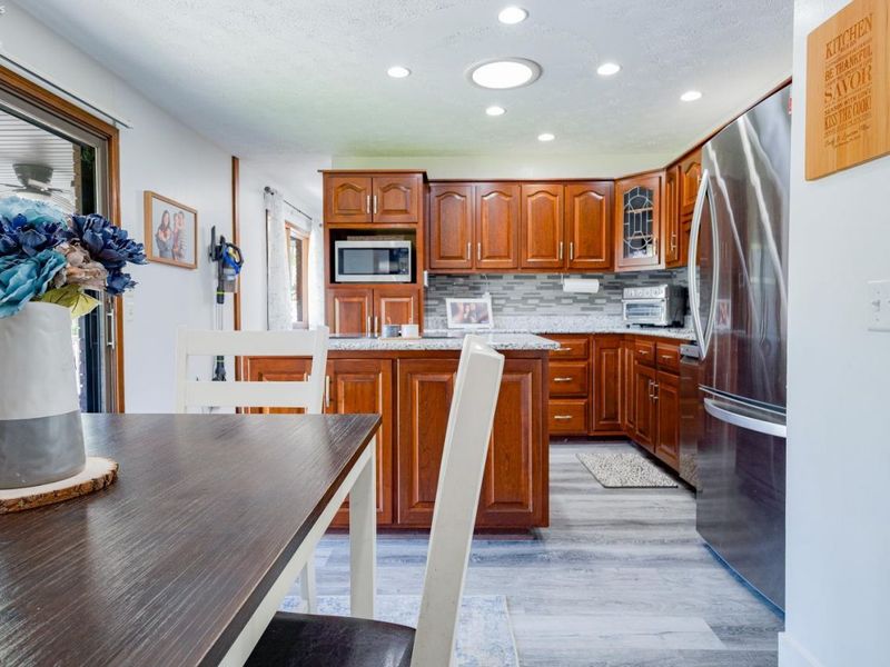 376 Twin Bay Trail, Willard, OH 44890 Photo 22