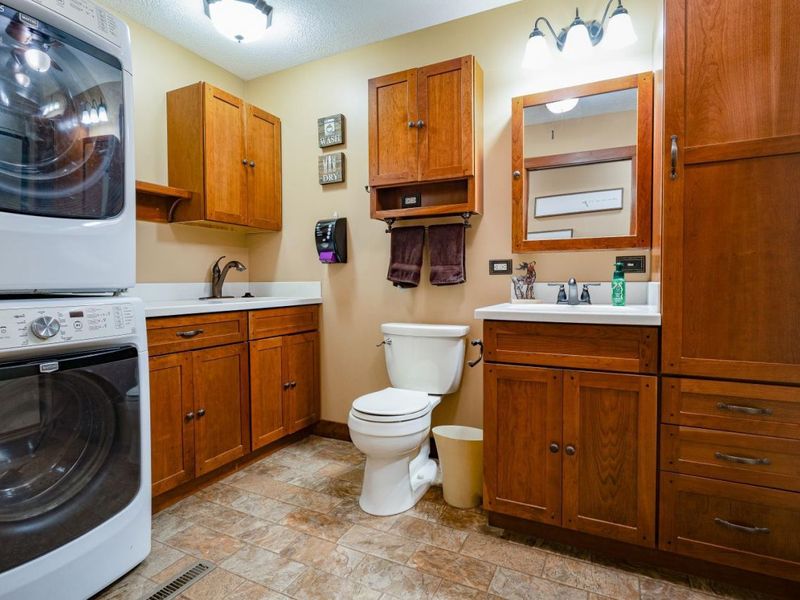 376 Twin Bay Trail, Willard, OH 44890 Photo 42