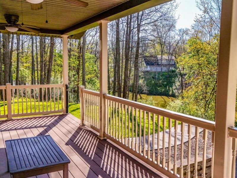 376 Twin Bay Trail, Willard, OH 44890 Photo 9