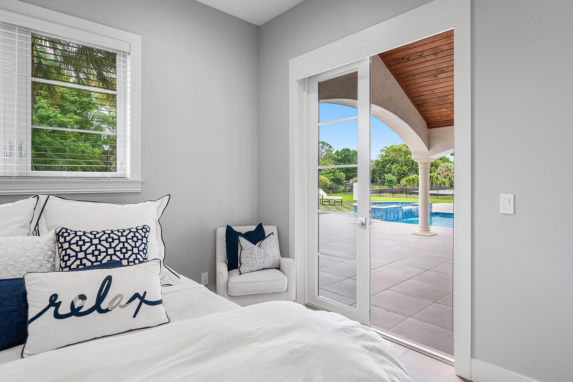 5575 Whirlaway Road, Palm Beach Gardens, FL 33418 Photo