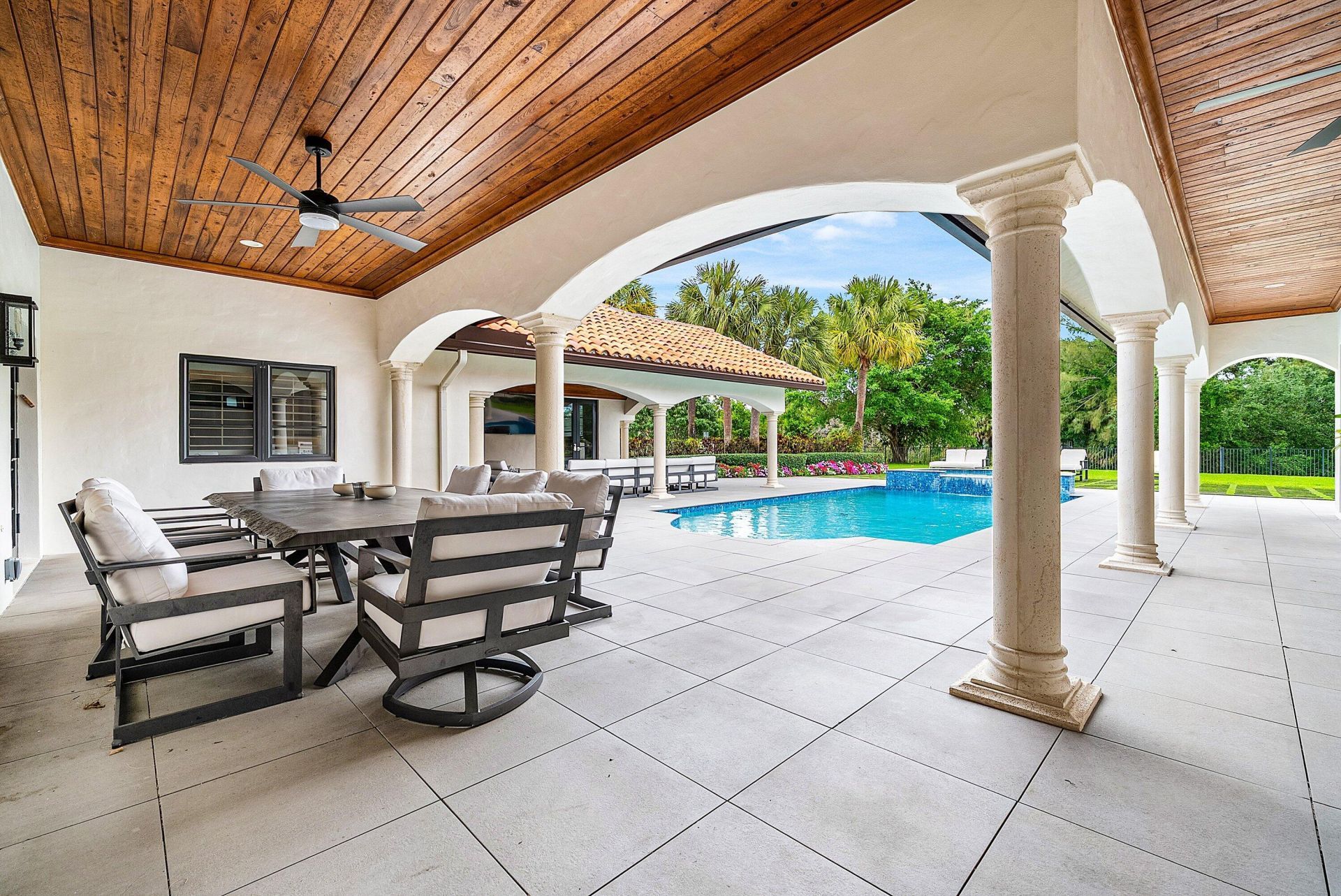 5575 Whirlaway Road, Palm Beach Gardens, FL 33418 Photo