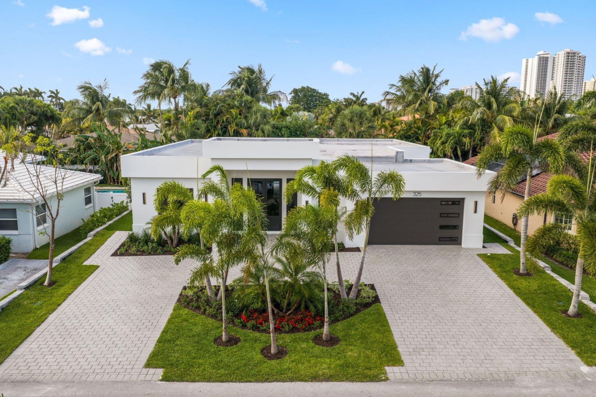 325 Cascade Lane, Palm Beach Shores, FL 33404 Main Photo