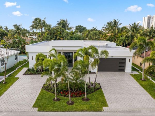 325 Cascade Lane, Palm Beach Shores, FL 33404
