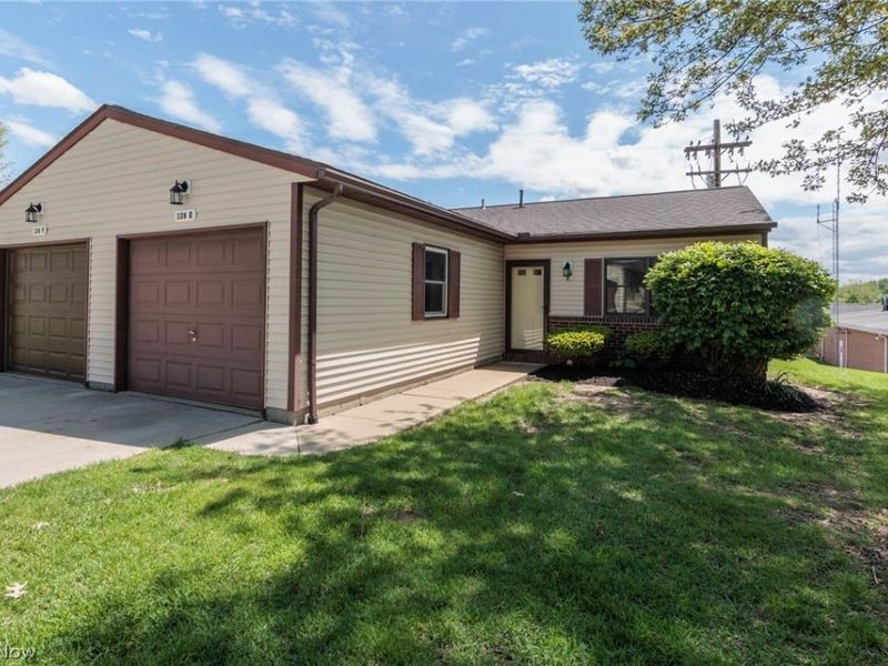 126 Royal Crest Drive, Unit E, Seville, OH 44273 Photo 2