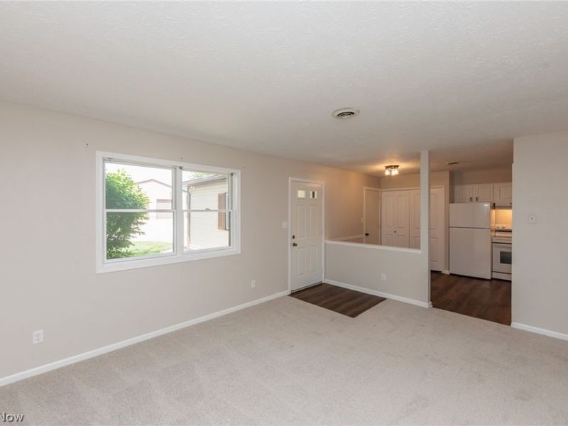 126 Royal Crest Drive, Unit E, Seville, OH 44273 Photo 5
