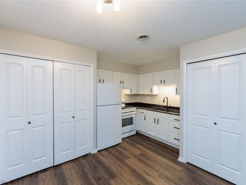 126 Royal Crest Drive, Unit E, Seville, OH 44273 Photo 9