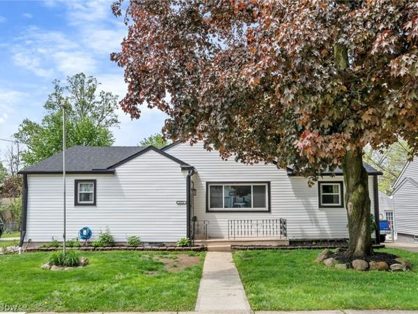 1772 High Street , Cuyahoga Falls, OH 44221