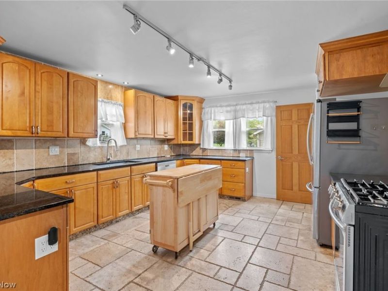 1772 High Street, Cuyahoga Falls, OH 44221 Photo 17