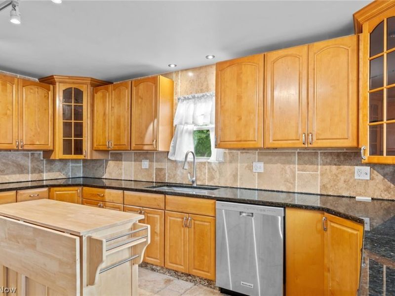 1772 High Street, Cuyahoga Falls, OH 44221 Photo 22