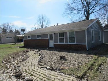9295 Dorothy Drive, Streetsboro, OH 44241