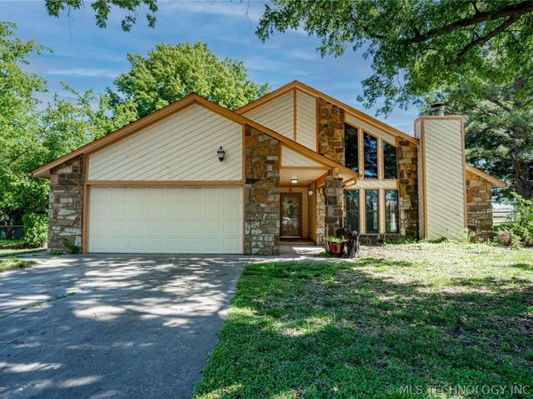 25661 Chestnut Drive , Broken Arrow, OK 74014