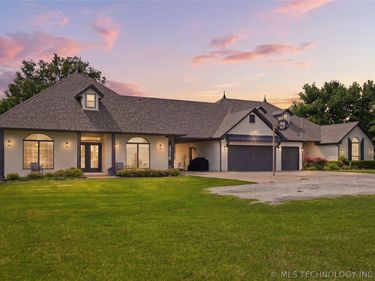 12785 N 280 Road , Okmulgee, OK 74447