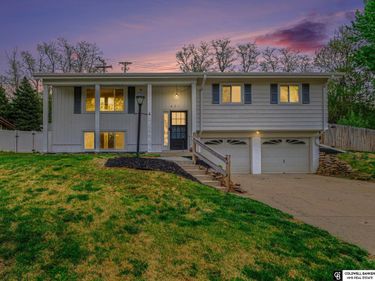 401 Garden Avenue , Bellevue, NE 68005