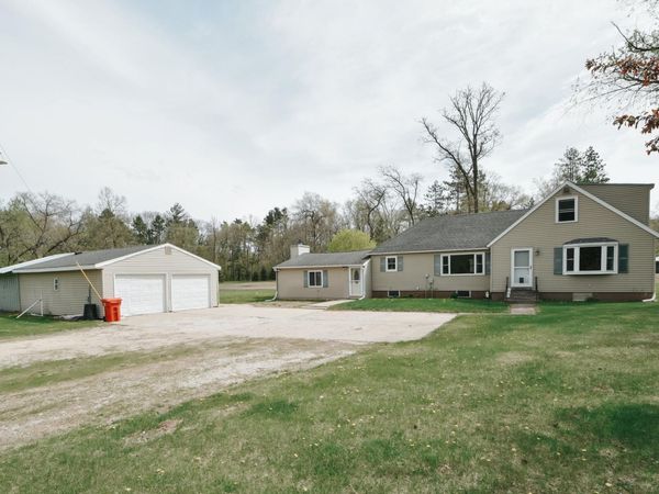 58196 County Road 21, Mazeppa, MN 55956