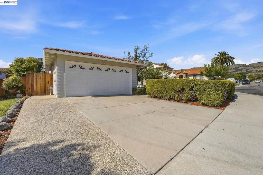 3119 Apperson Ridge Dr, San Jose, CA 95148 Main Photo