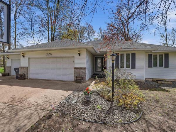 2151 BREEZEWOOD, Plover, WI 54467