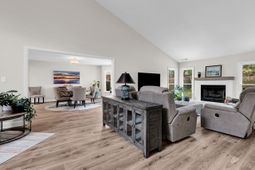 608 Providence Dr. photo 4