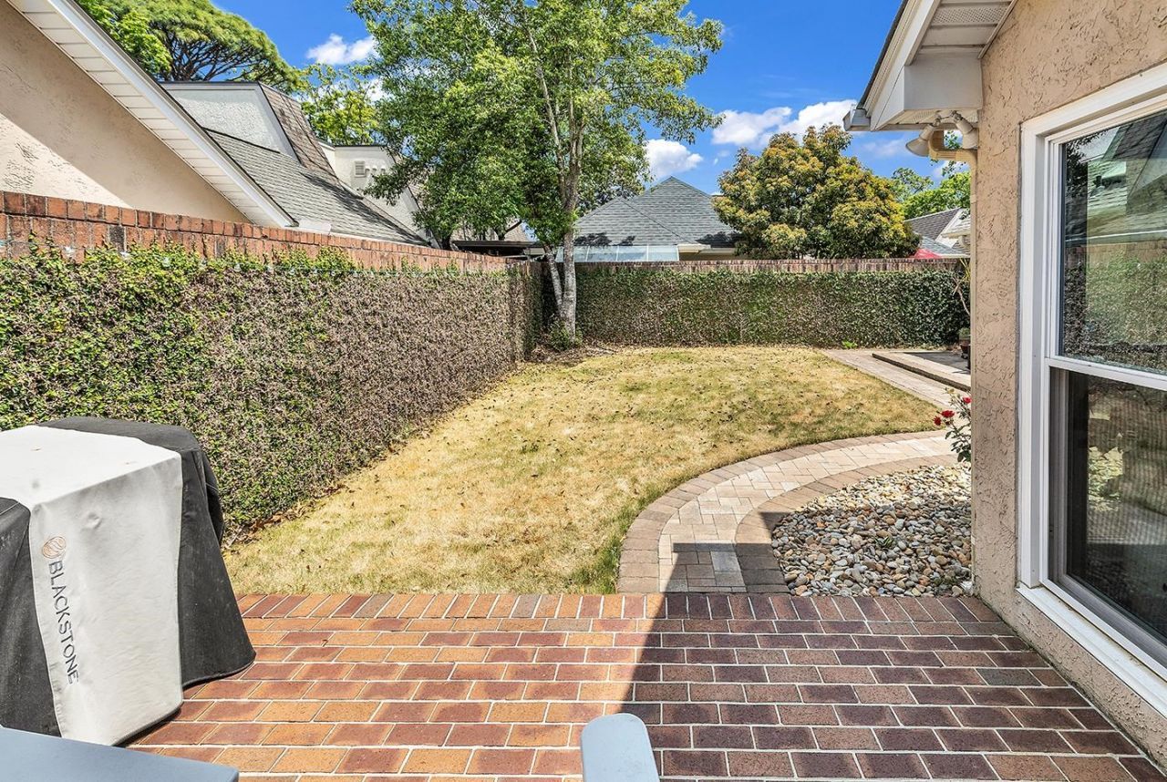 608 Providence Dr. Photo 48