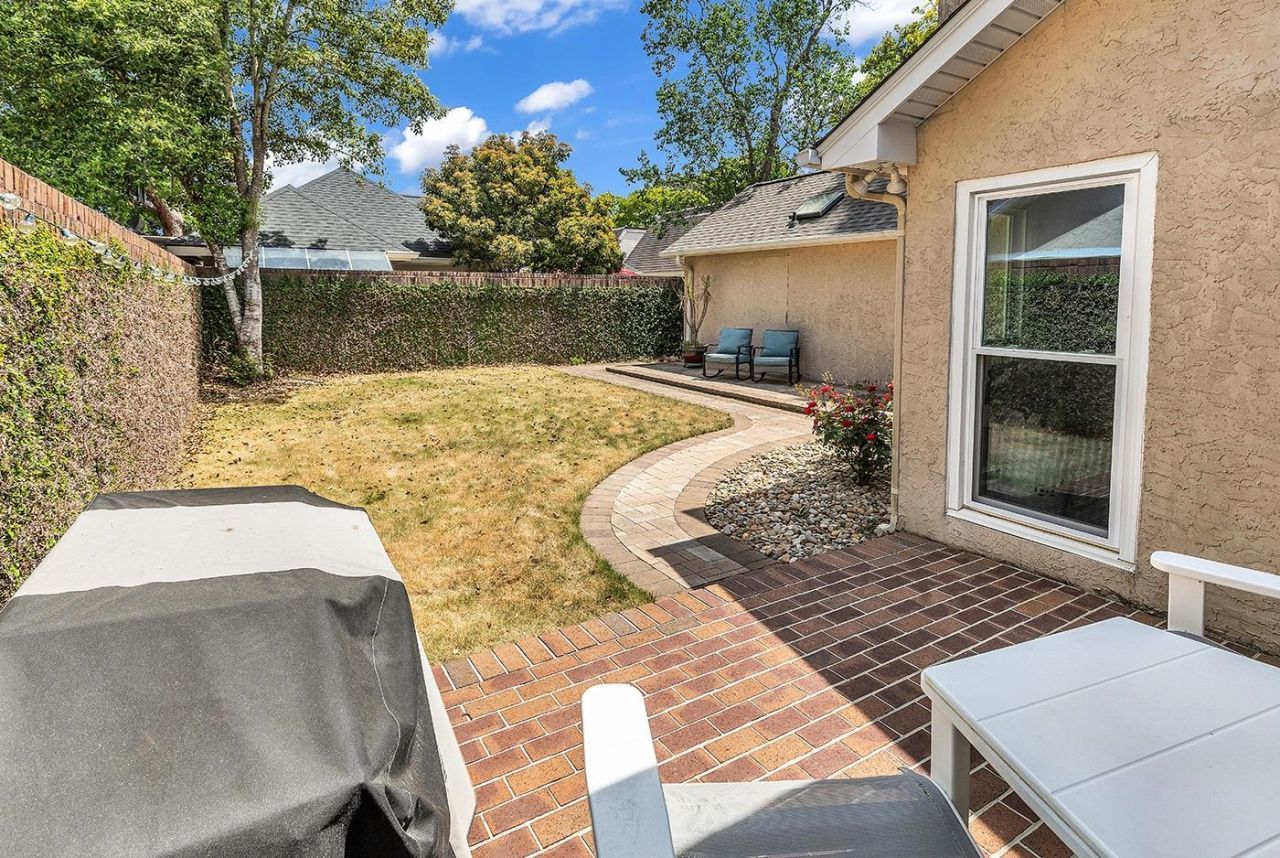 608 Providence Dr. Photo 49