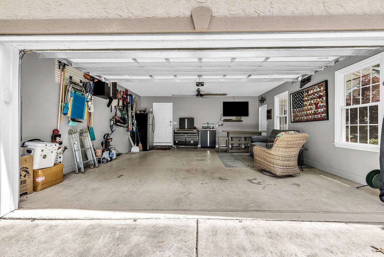 608 Providence Dr. Photo 57