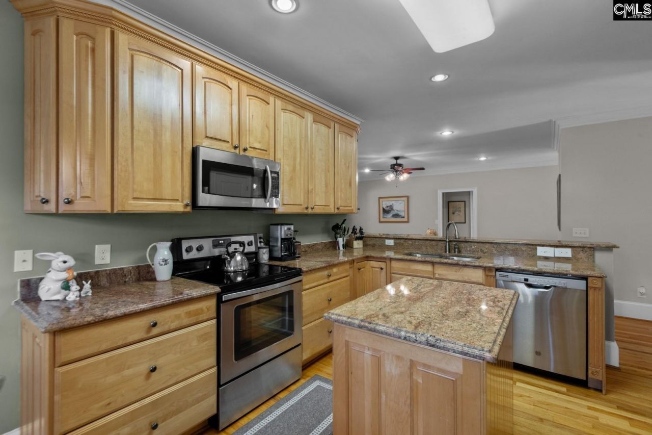 115 Pointe Overlook Drive  Photo 16