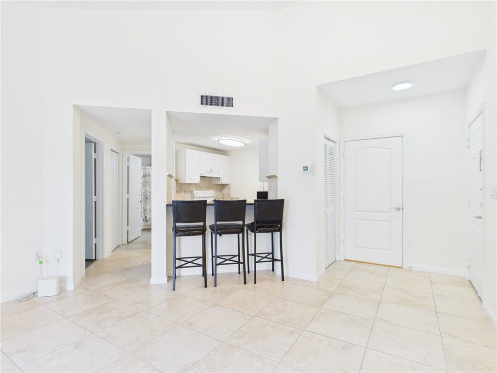 5060 Fairways Circle, Unit F303, Vero Beach, FL 32967 Photo