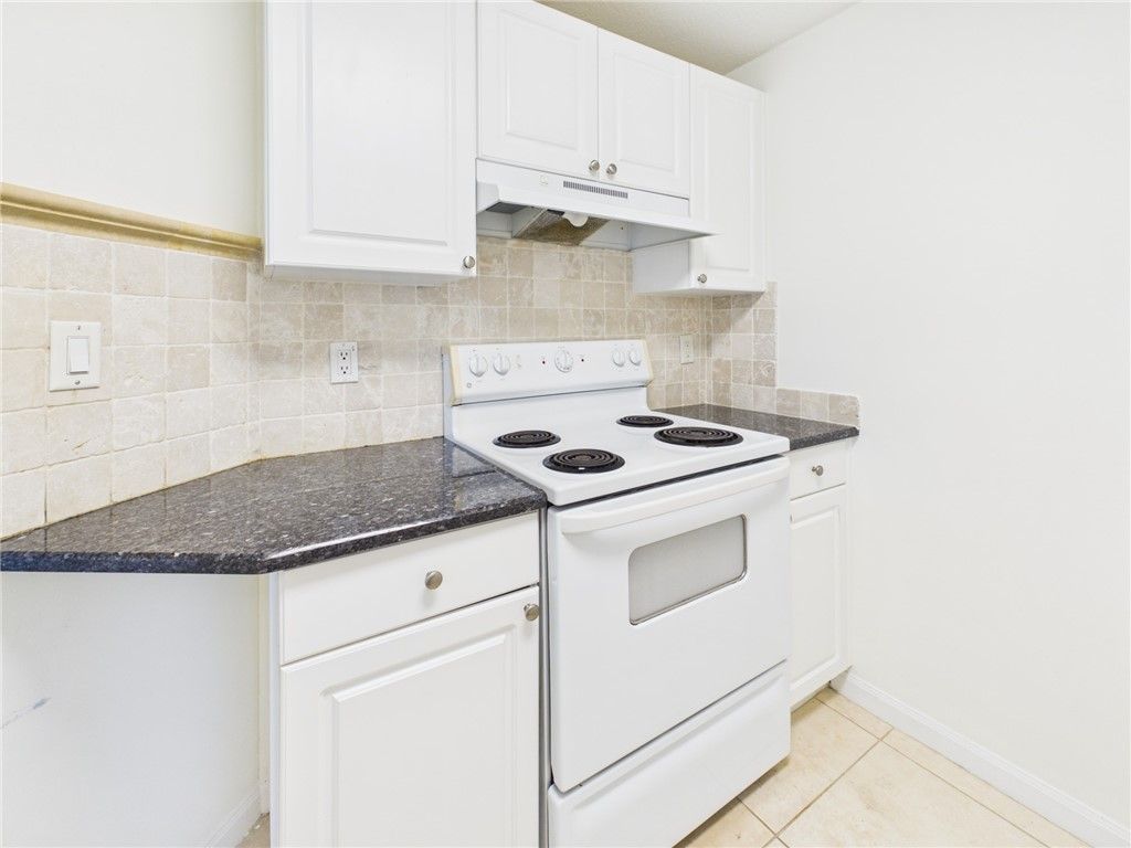 5060 Fairways Circle, Unit F303, Vero Beach, FL 32967 Photo