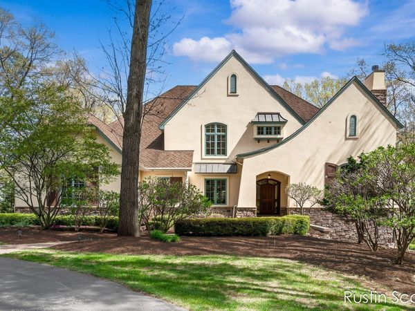 4410 Mystic Ridge Court NE, Grand Rapids, MI 49525