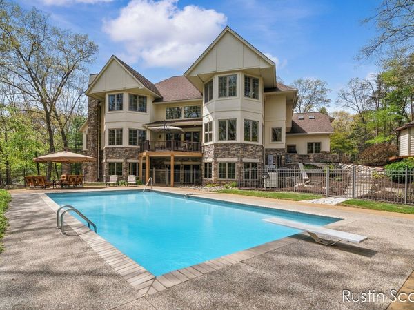 4410 Mystic Ridge Court NE, Grand Rapids, MI 49525
