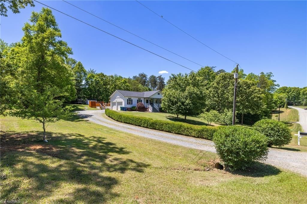 272 Victoria Circle, Madison, NC 27025 Main Photo