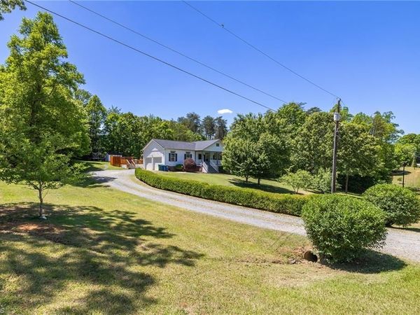 272 Victoria Circle, Madison, NC 27025