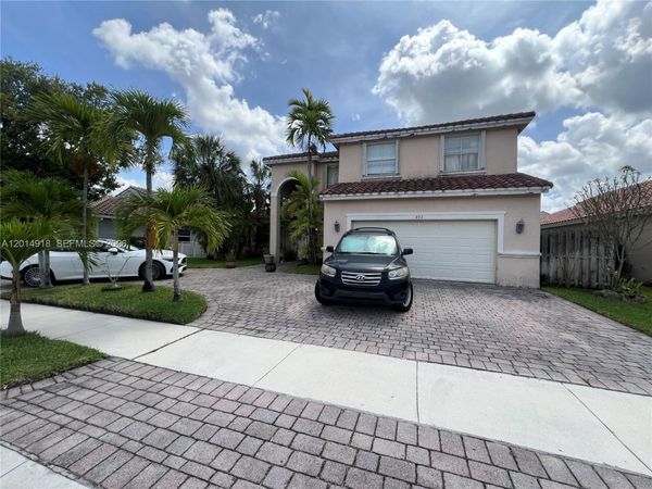 853 SW 191st Ter , Pembroke Pines, FL 33029