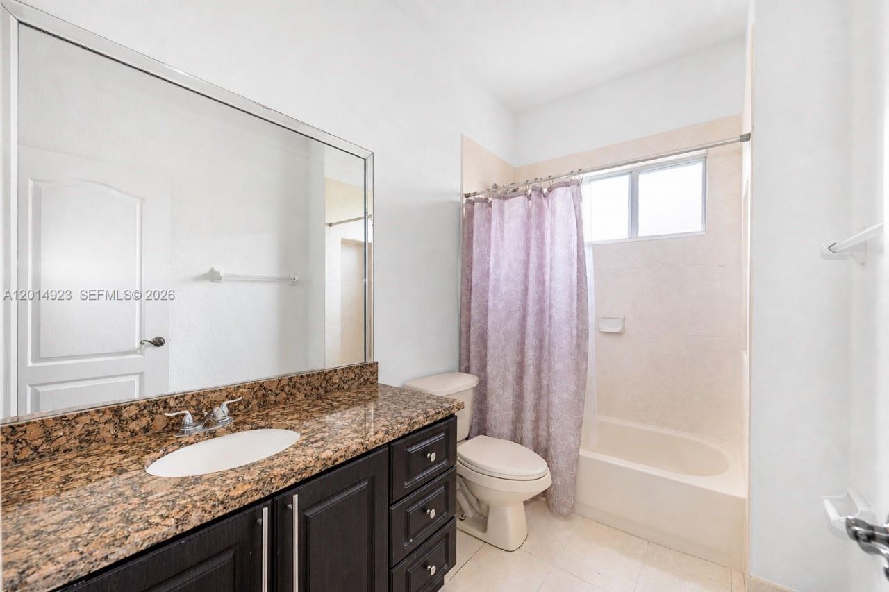 16528 SW 44th St, Miami, FL 33185 Photo