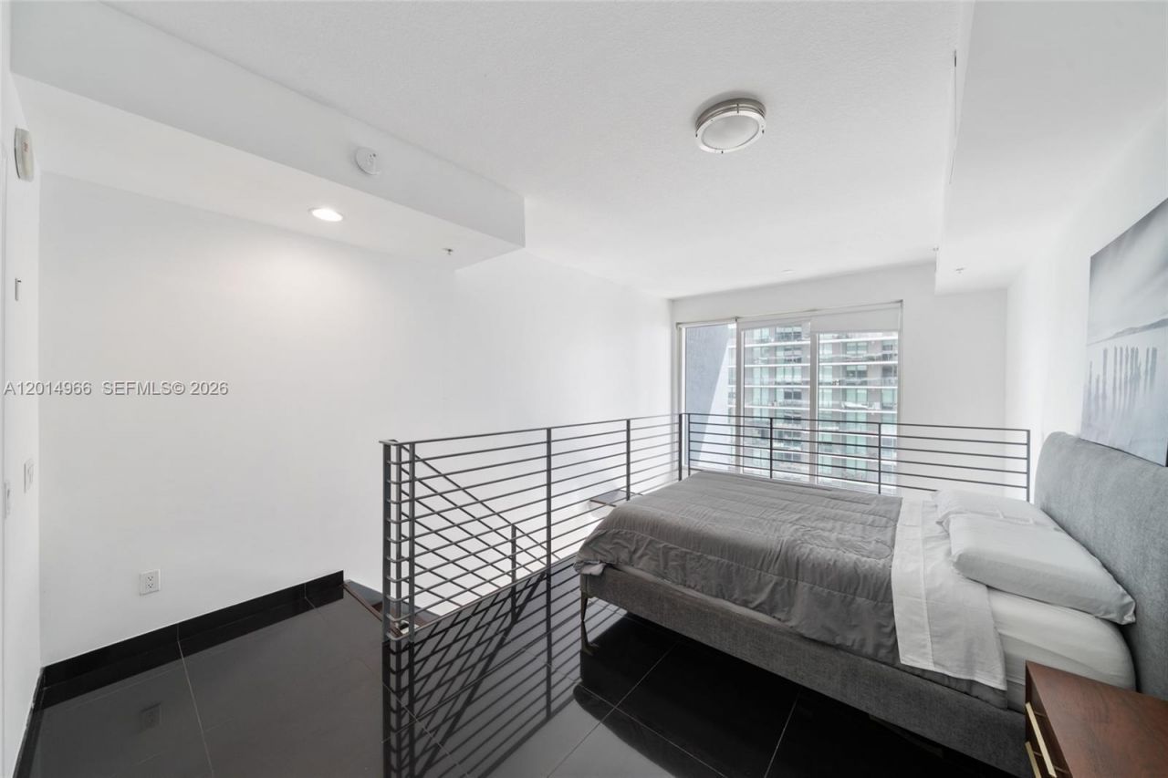 60 SW 13th St , Unit 4008, Miami, FL 33130 Photo