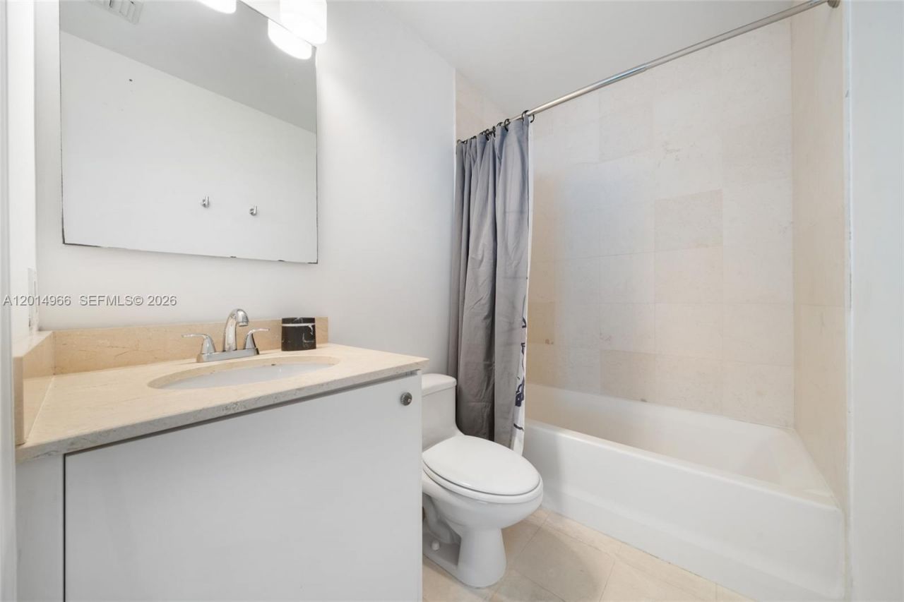 60 SW 13th St , Unit 4008, Miami, FL 33130 Photo