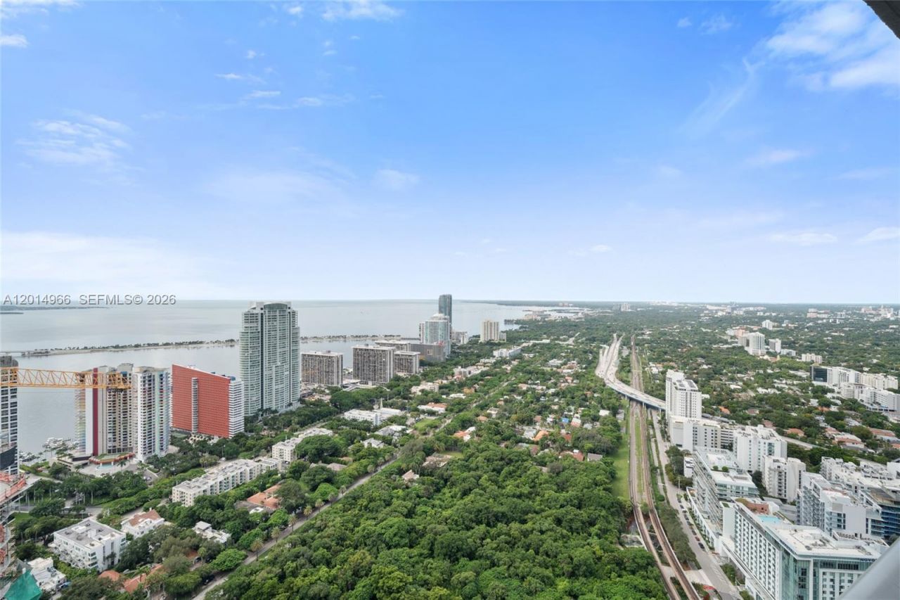 60 SW 13th St , Unit 4008, Miami, FL 33130 Photo