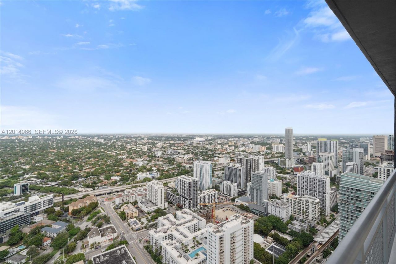 60 SW 13th St , Unit 4008, Miami, FL 33130 Photo