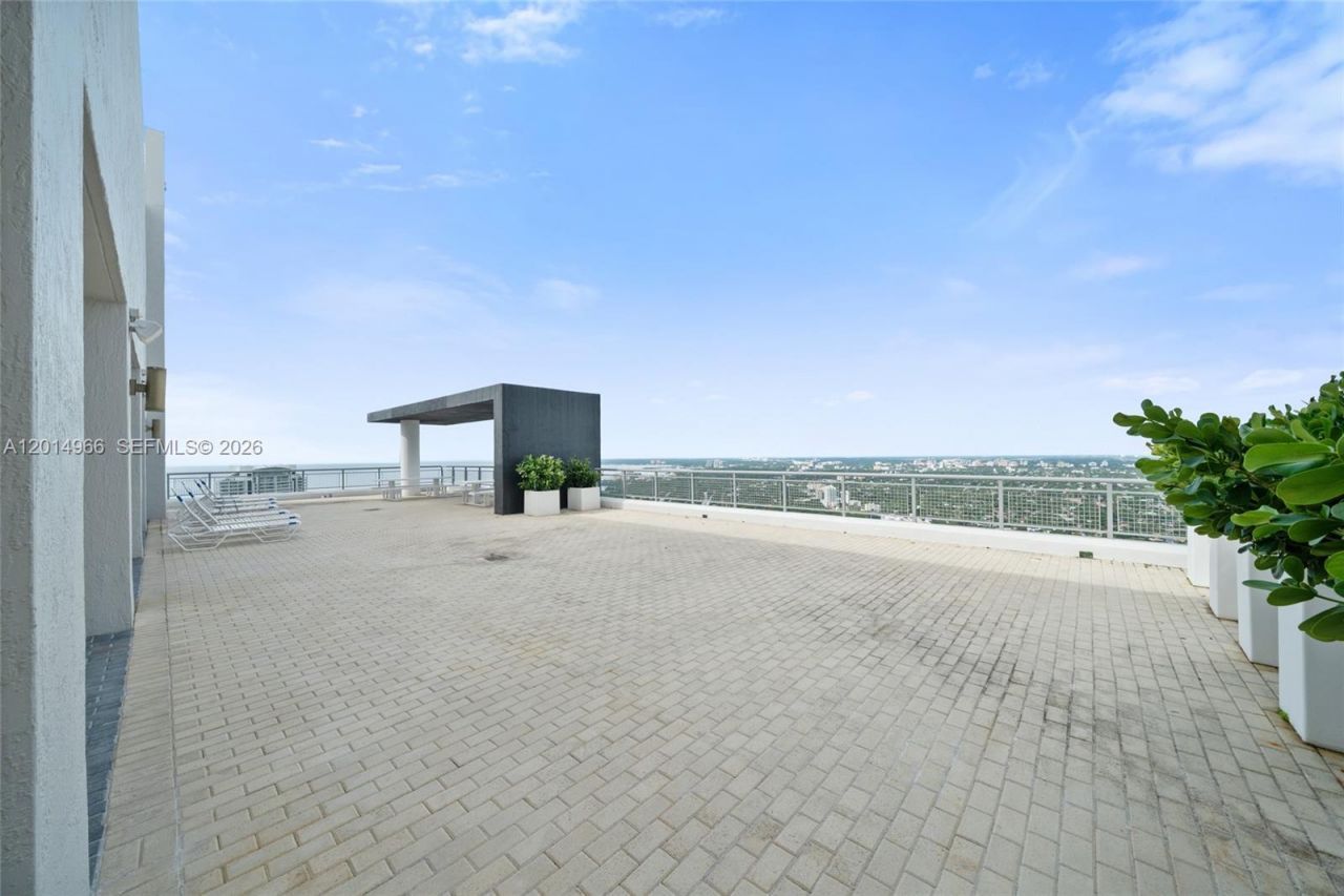 60 SW 13th St , Unit 4008, Miami, FL 33130 Photo