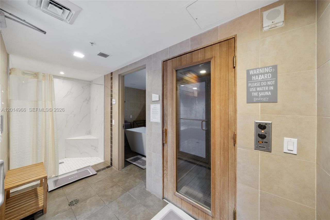 60 SW 13th St , Unit 4008, Miami, FL 33130 Photo