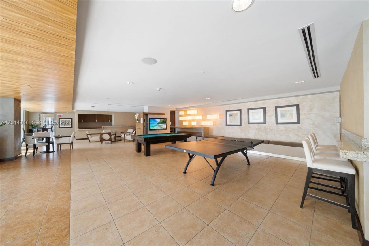 60 SW 13th St , Unit 4008, Miami, FL 33130 Photo