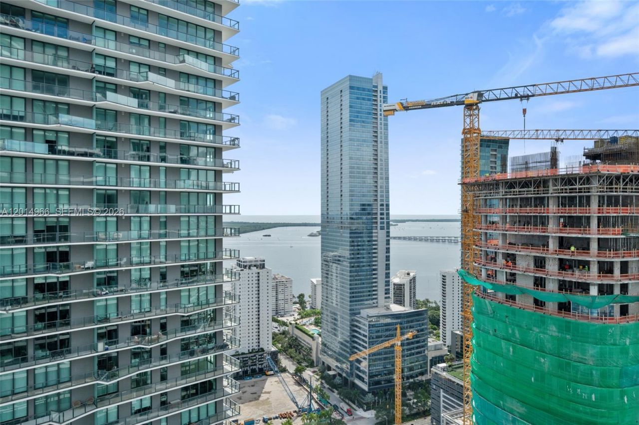 60 SW 13th St , Unit 4008, Miami, FL 33130 Photo