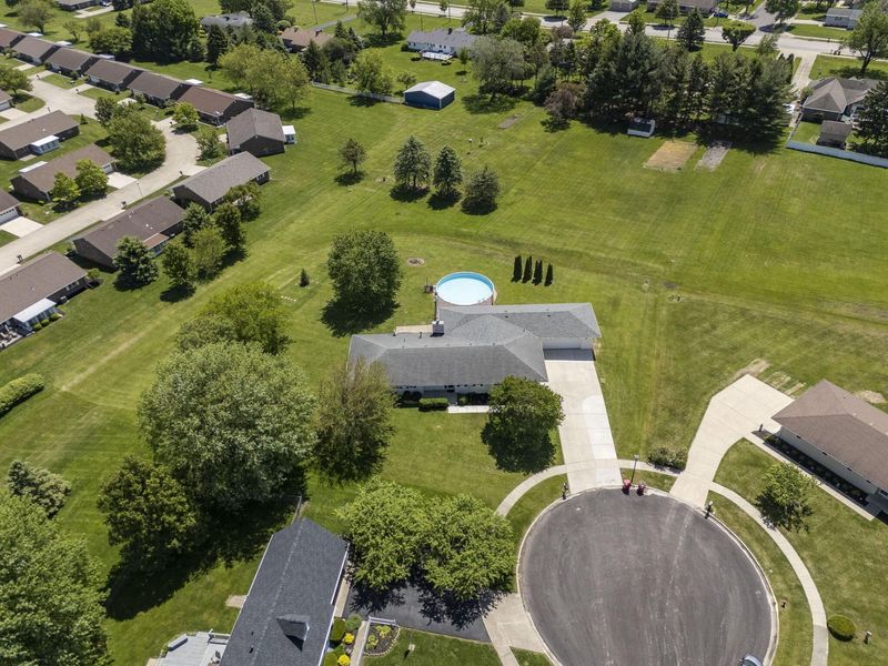 339 Thames Court , London, OH 43140 Photo 106