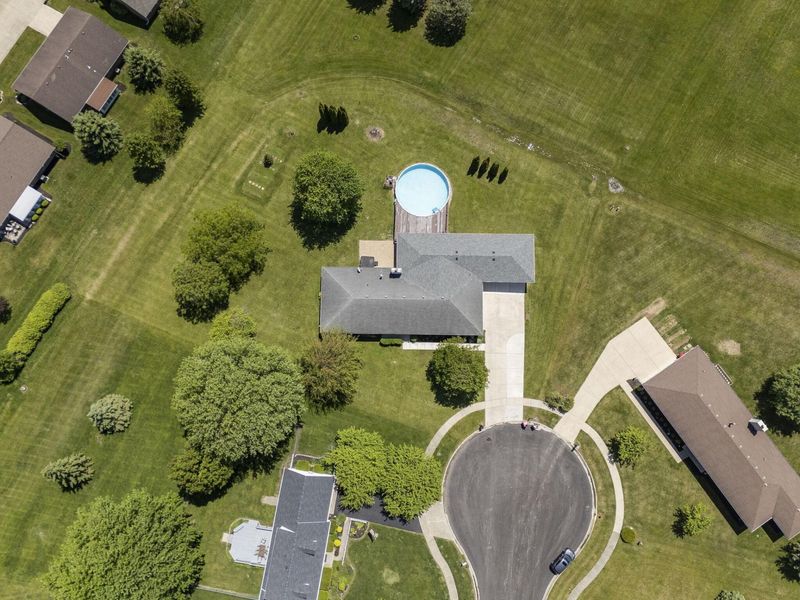339 Thames Court , London, OH 43140 Photo 109