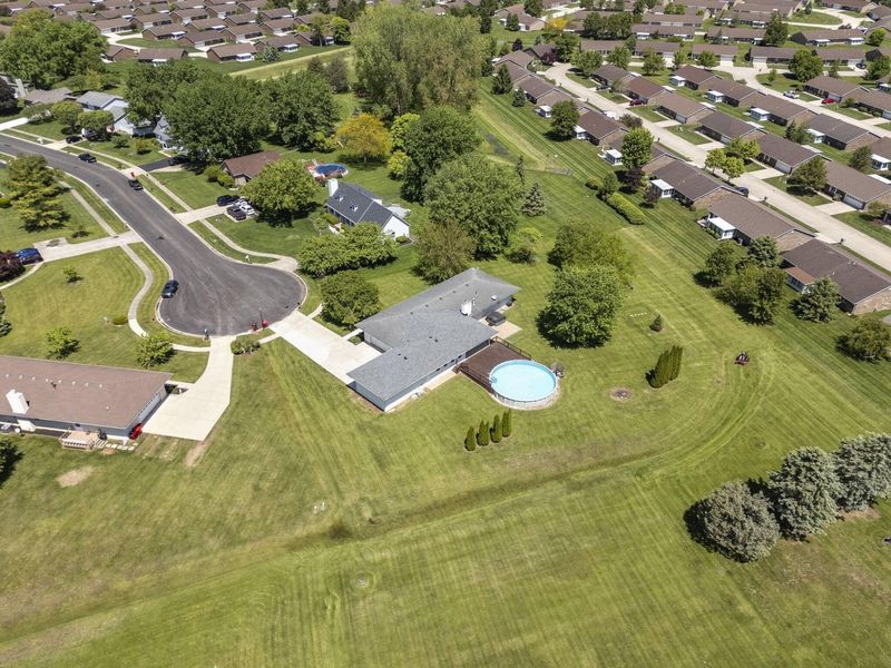339 Thames Court , London, OH 43140 Photo 112