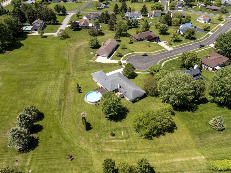 339 Thames Court , London, OH 43140 Photo 113