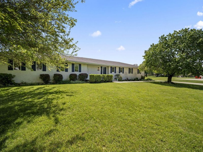 339 Thames Court , London, OH 43140 Photo 13
